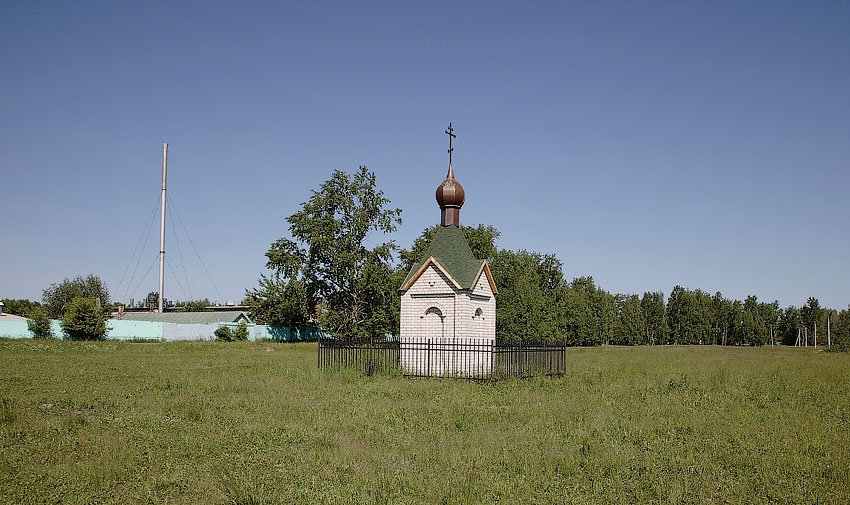 Неизвестная часовня, Толга (Ярославль, город, Ярославская область). общий вид в ландшафте