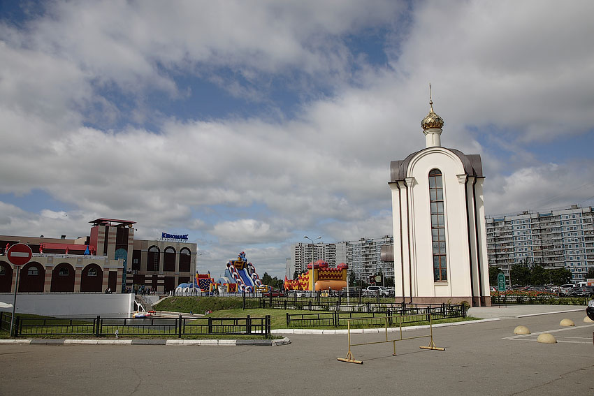 Часовня Владимира равноапостольного, Ярославль (Ярославль, город, Ярославская область). общий вид в ландшафте
