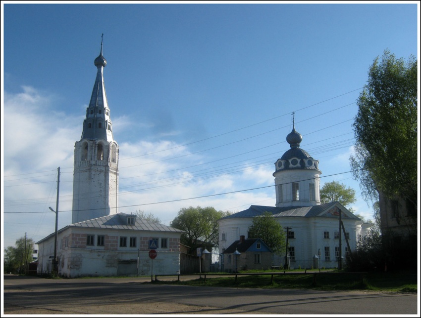 Храмовый комплекс. Церкви Рождества Пресвятой Богородицы и Троицы Живоначальной, Писцово (Комсомольский район, Ивановская область). фасады