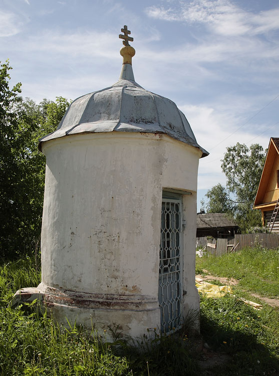 Часовня Иверской иконы Божией Матери, Флоровское (Большесельский район, Ярославская область). фасады