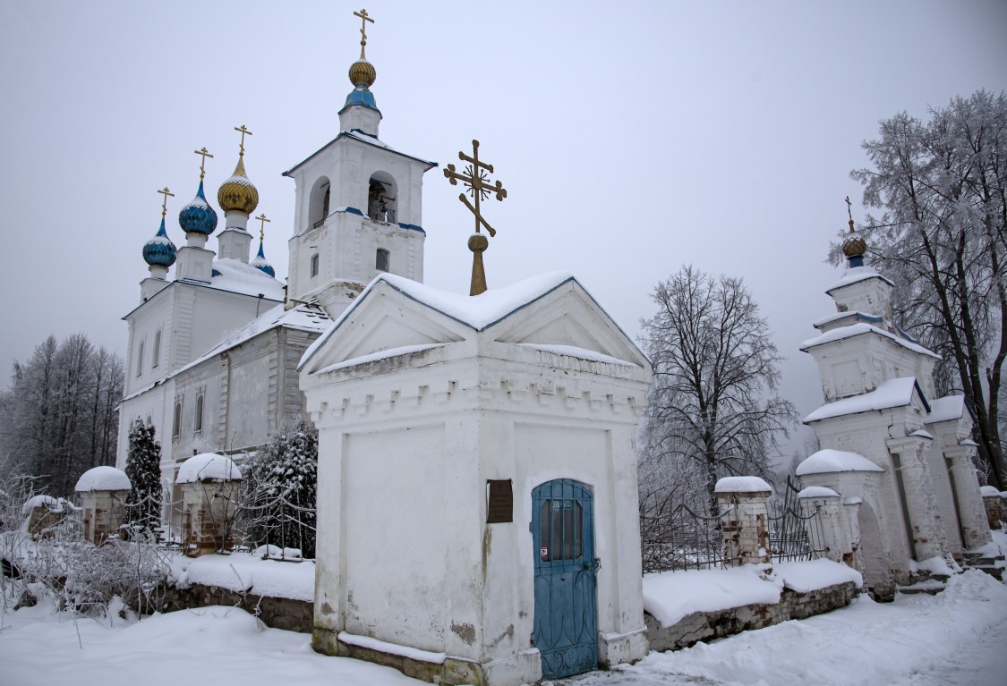 Часовня Параскевы Пятницы, Поводнёво (Мышкинский район, Ярославская область). фасады