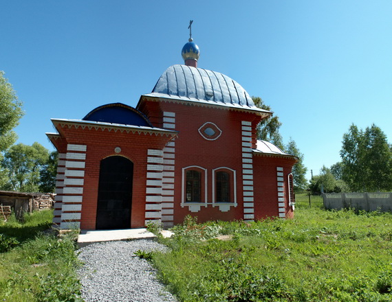 Ваулово. Успенский Вауловский скит. Церковь Успения Пресвятой Богородицы. фасады, Вновь отстроенная церковь