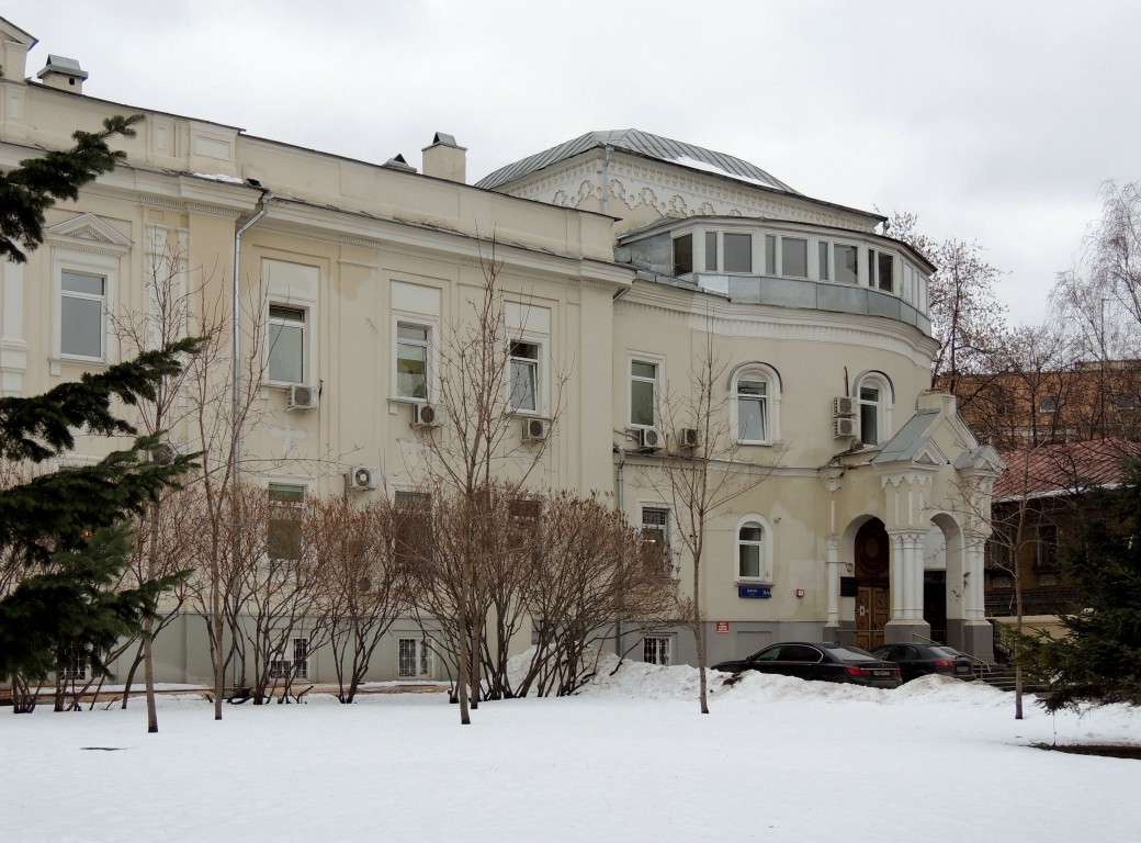 Домовая церковь Михаила Архангела при Солодовниковской богадельне на Щипке, Замоскворечье (Центральный административный округ (ЦАО), г. Москва). фасады