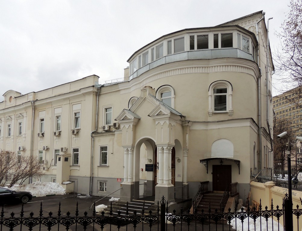 Домовая церковь Михаила Архангела при Солодовниковской богадельне на Щипке, Замоскворечье (Центральный административный округ (ЦАО), г. Москва). фасады
