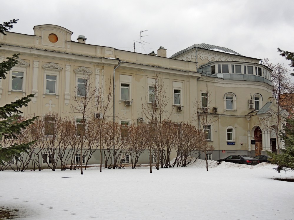Домовая церковь Михаила Архангела при Солодовниковской богадельне на Щипке, Замоскворечье (Центральный административный округ (ЦАО), г. Москва). фасады