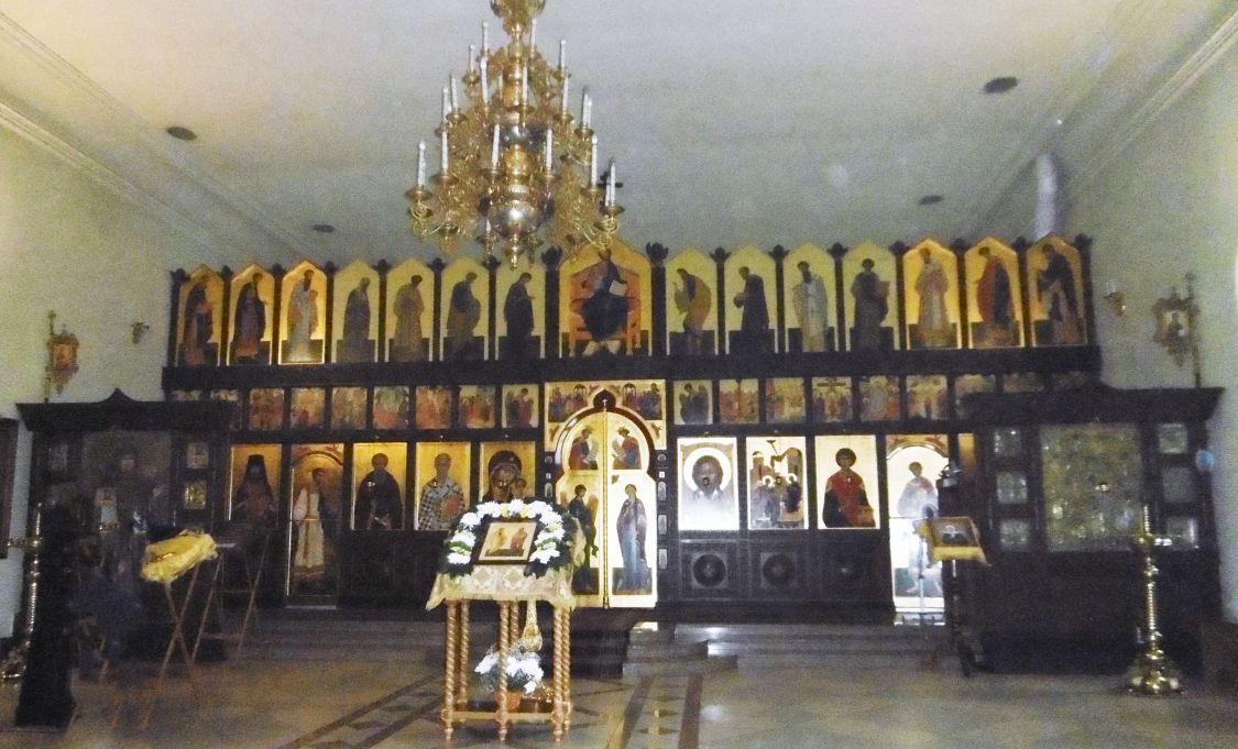 Церковь Благовещения Пресвятой Богородицы, Вольск (Вольский район, Саратовская область). интерьер и убранство, Главный иконостас храма 