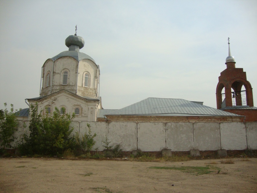 Новокрасивое. Церковь Петра и Павла. фасады