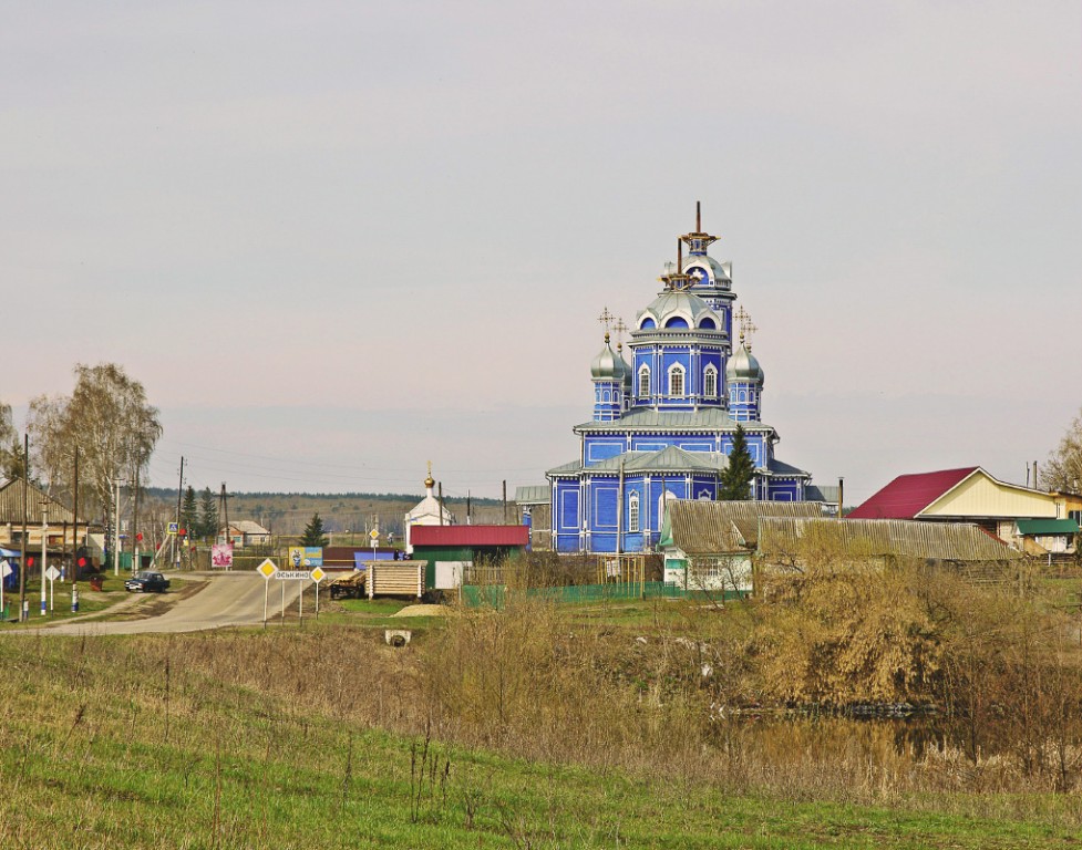 Оськино. Церковь Николая Чудотворца. общий вид в ландшафте