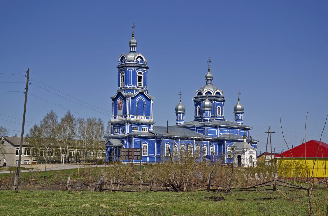 Оськино. Церковь Николая Чудотворца. общий вид в ландшафте