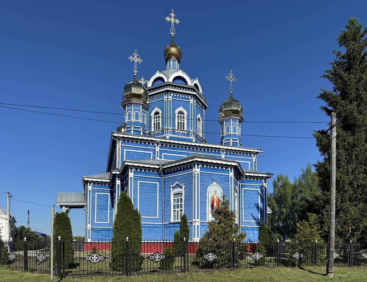 Вид с востока, фасады. Церковь Николая Чудотворца, Оськино (Инзенский район, Ульяновская область)