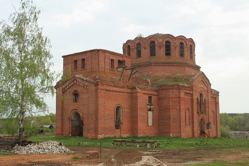Церковь Покрова Пресвятой Богородицы, Красная Река (Старомайнский район, Ульяновская область). фасады