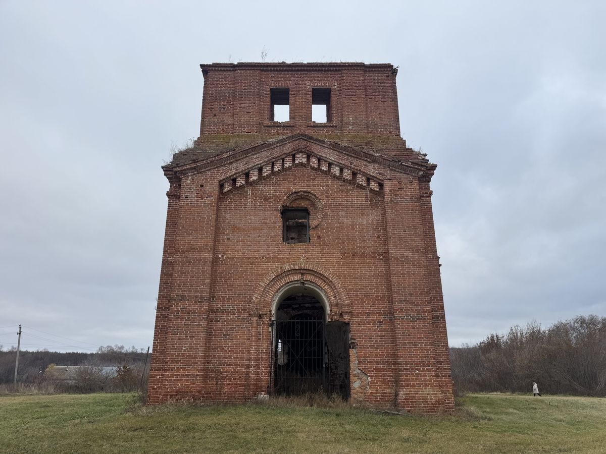 Церковь Покрова Пресвятой Богородицы, Красная Река (Старомайнский район, Ульяновская область). фасады, Вид с запада