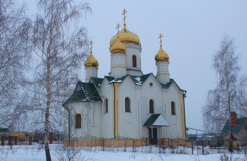 Ундоры. Церковь Воскресения Христова. общий вид в ландшафте