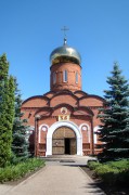 Церковь Владимира равноапостольного на Верхней Террасе, Дорожка от ворот к храму.<br>, Ульяновск, Ульяновск, город, Ульяновская область