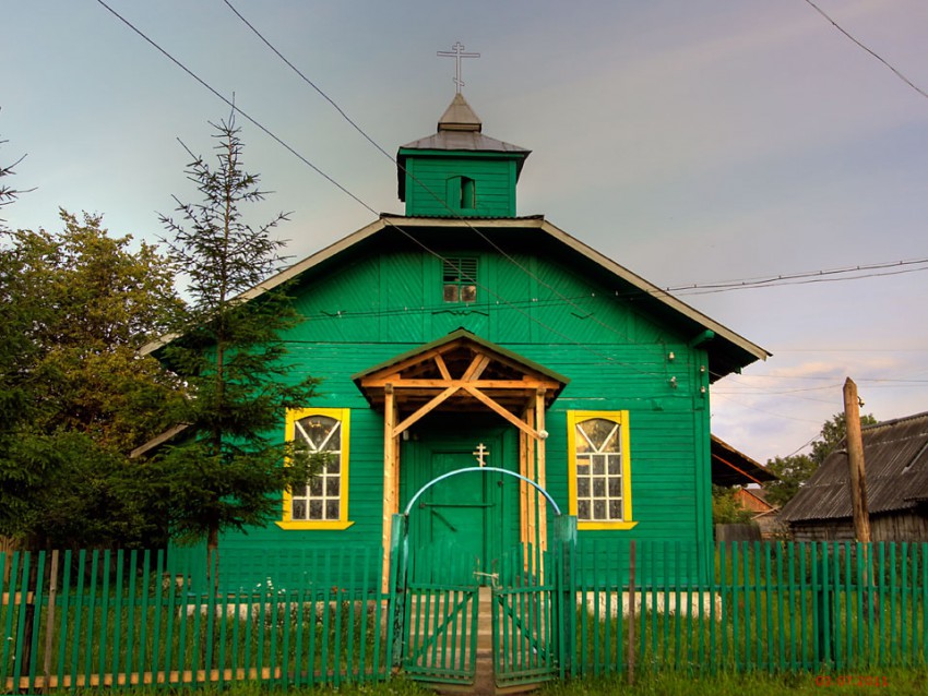 Фирово. Церковь Троицы Живоначальной (старая). фасады