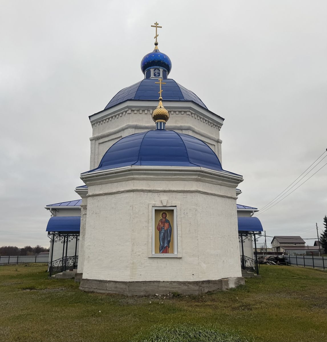 Церковь Казанской иконы Божией Матери, Дмитриево-Помряскино (Старомайнский район, Ульяновская область). фасады, Вид с востока