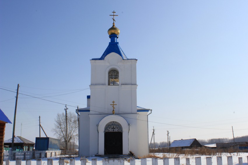 Церковь Покрова Пресвятой Богородицы, Никитина (Ирбитский район (Ирбитское МО), Свердловская область). общий вид в ландшафте