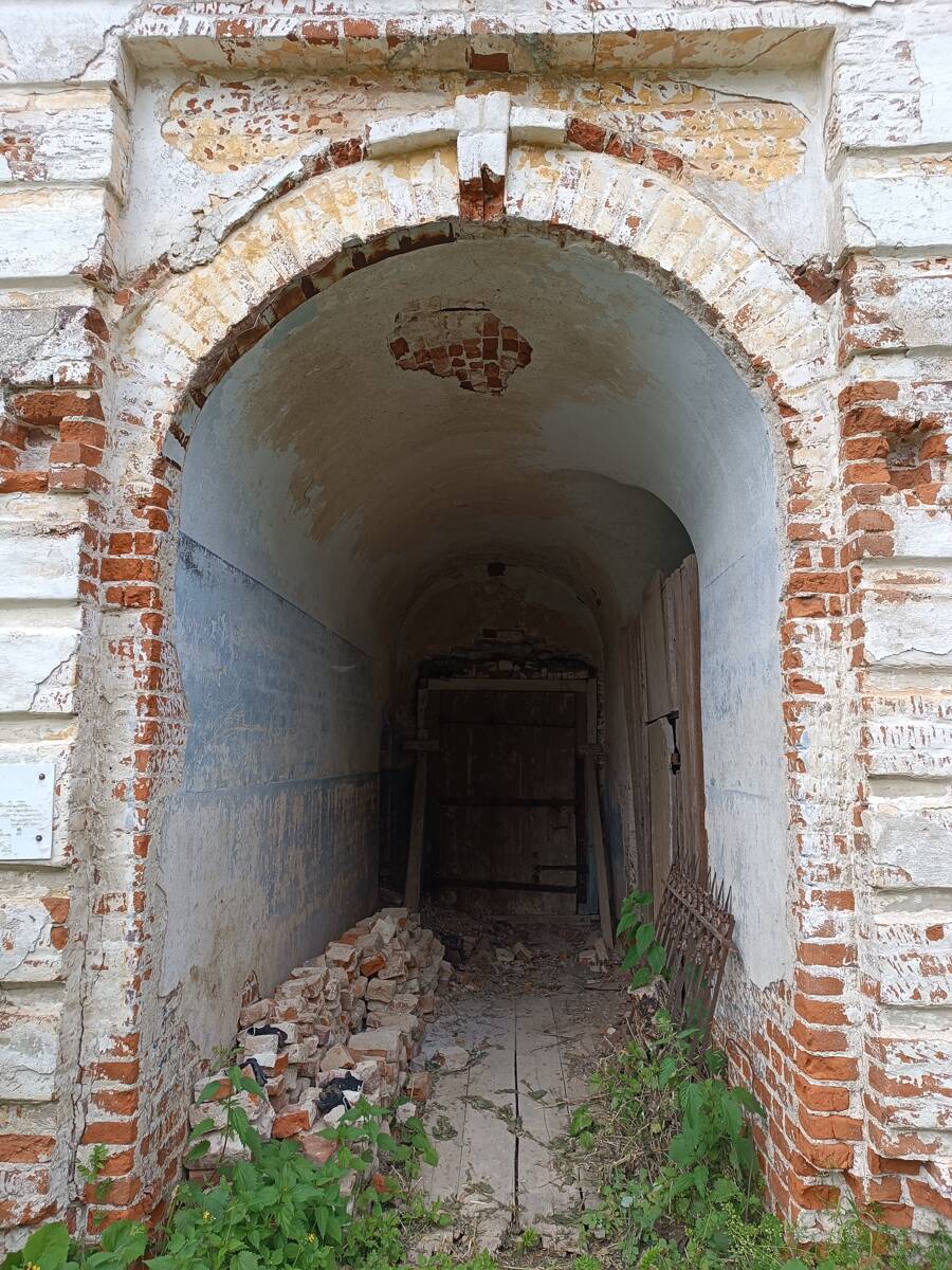 Церковь Воскресения Христова, Лосево (Солигаличский район, Костромская область). фасады