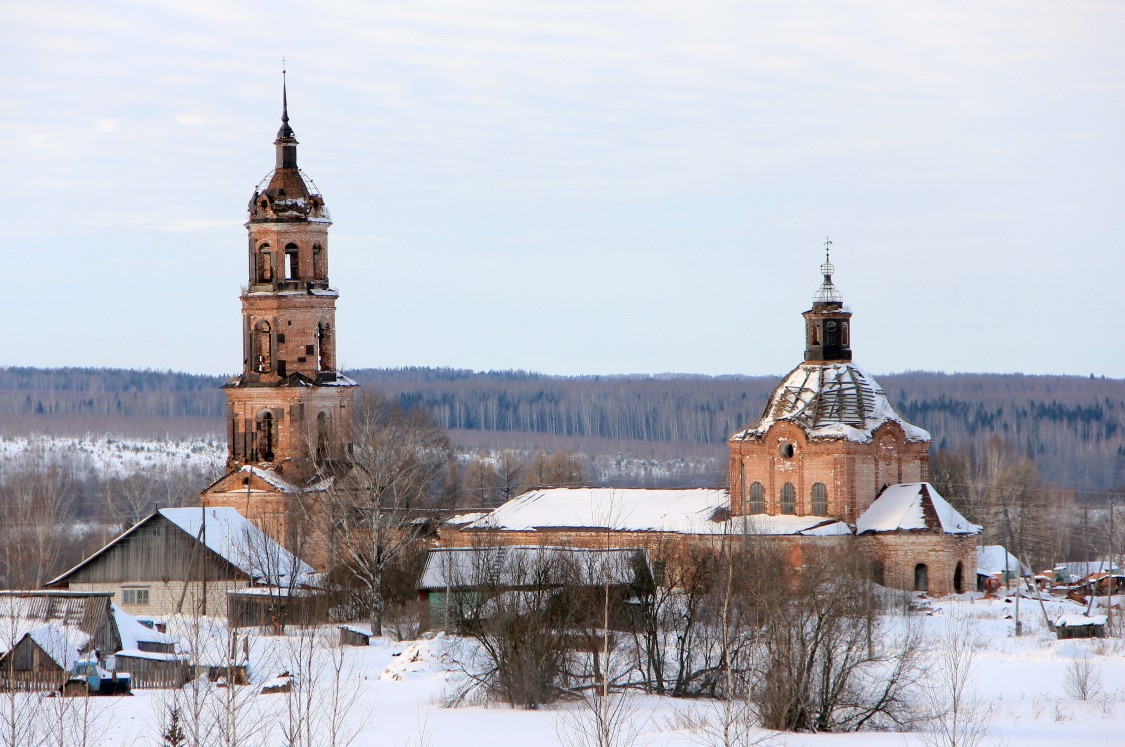 Церковь Рождества Христова, Рождественское (Богородский район, Кировская область). общий вид в ландшафте
