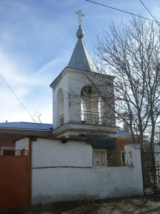 Церковь Николая Чудотворца, Пионерское (Симферопольский район, Республика Крым). общий вид в ландшафте