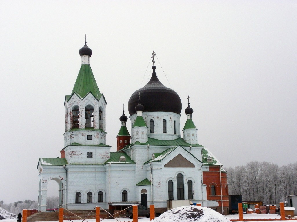 Церковь Серафима Саровского, Сланцы (Сланцевский район, Ленинградская область). фасады