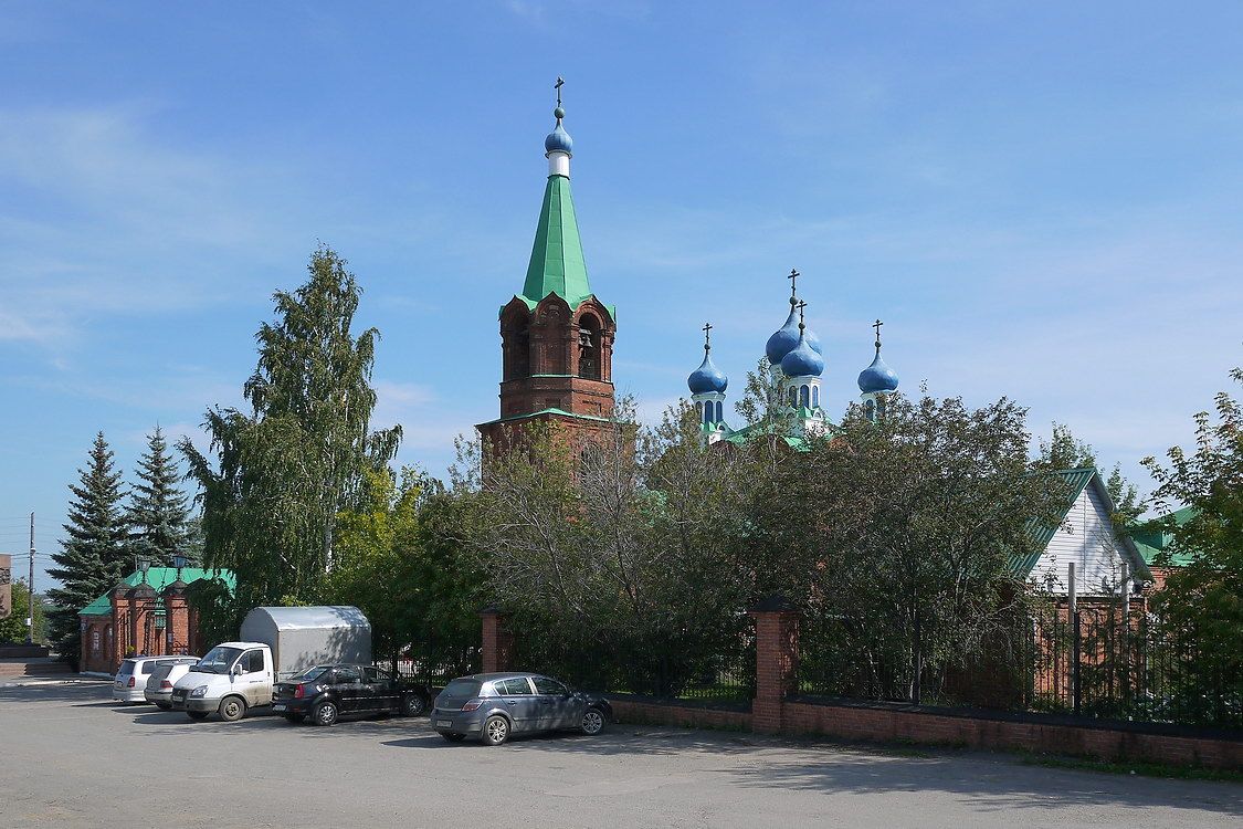 Церковь Покрова Пресвятой Богородицы в Волкове, Каменск-Уральский (Каменск-Уральский (город Каменск-Уральский), Свердловская область). фасады, Вид с ул. Февральской Революции