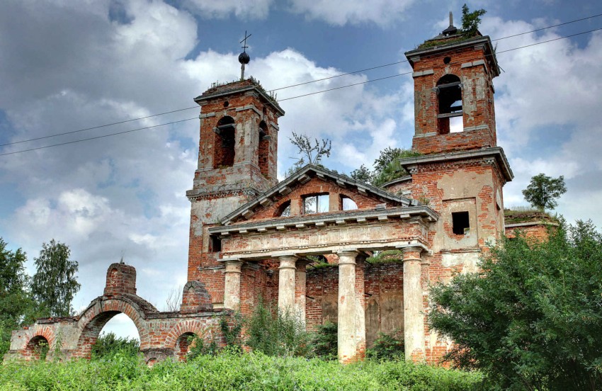 Федяево. Церковь Троицы Живоначальной. фасады