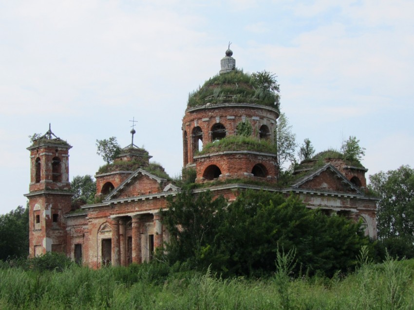 Федяево. Церковь Троицы Живоначальной. фасады, вид с юго-востока