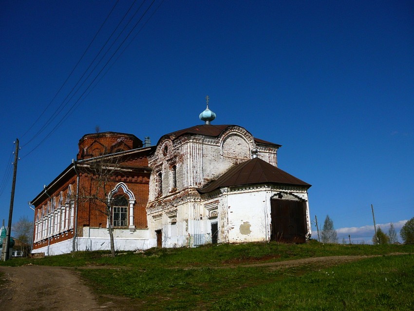 Сабарка. Церковь Сретения Господня. фасады