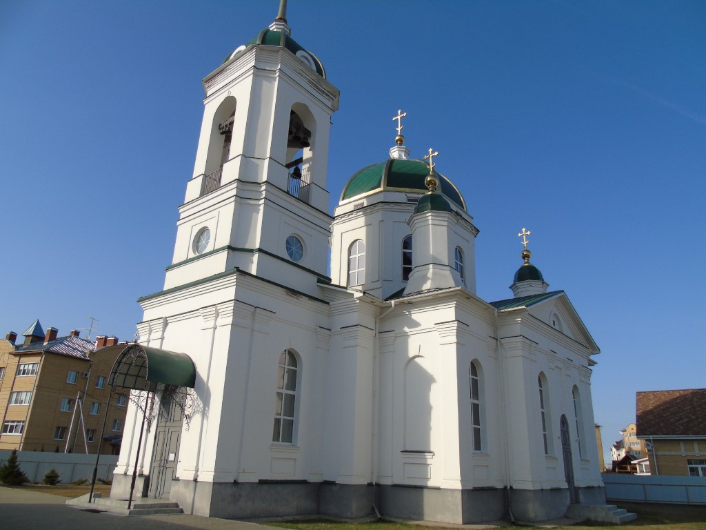 Кострома. Церковь Серафима Саровского. фасады