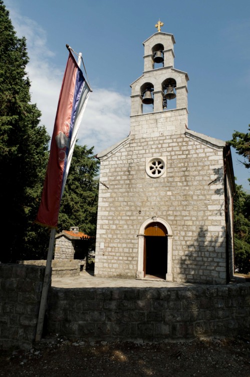 Бечичи (Bečići). Церковь Фомы апостола. фасады, Вид на храм.