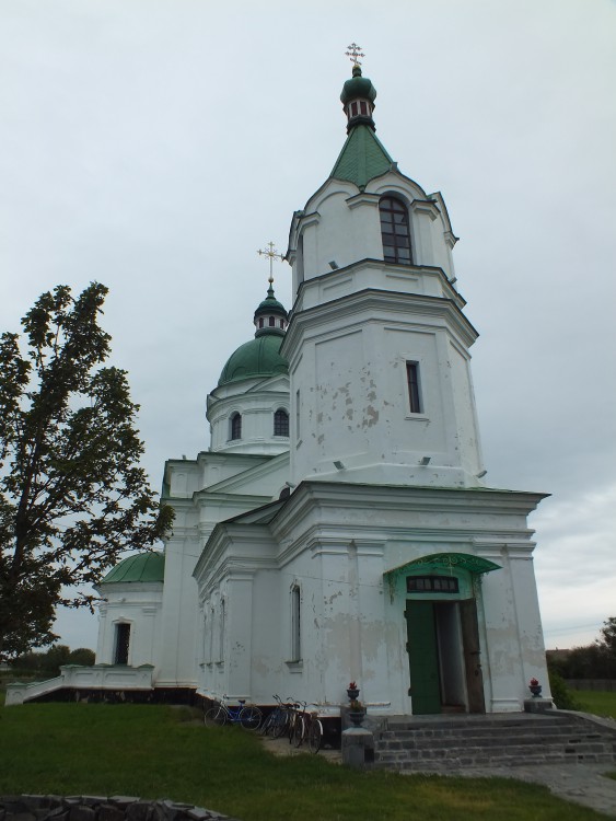 Церковь Трёх Святителей, Лемеши (Черниговский район, Украина, Черниговская область). фасады