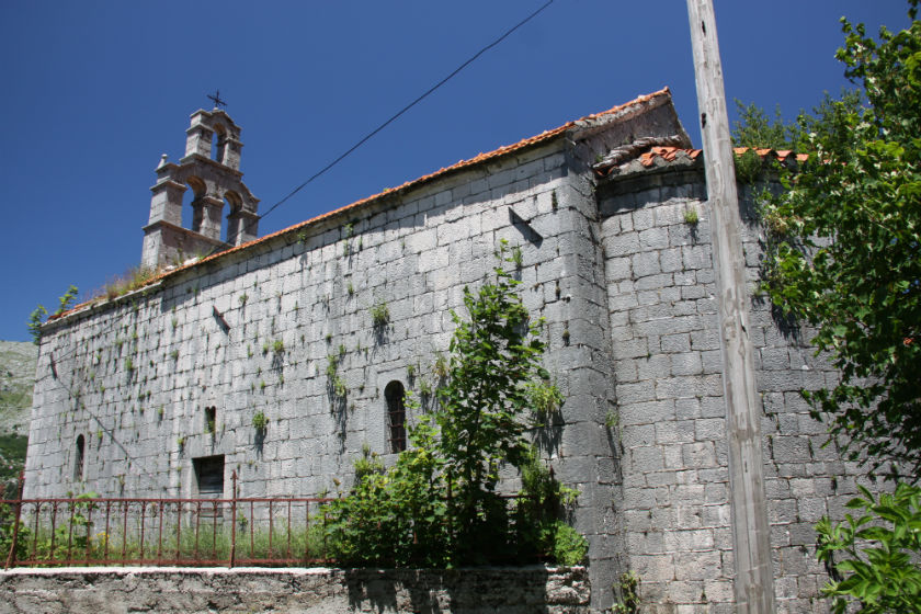 Негуши (Neguši). Церковь Георгия Победоносца. фасады