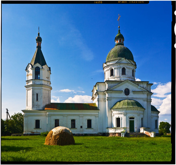 Лемеши. Церковь Трех Святителей. фасады