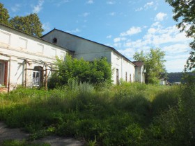 Александровское. Церковь Покрова Пресвятой Богородицы