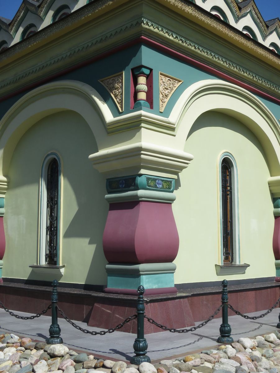 Часовня Царственных страстотерпцев Покров