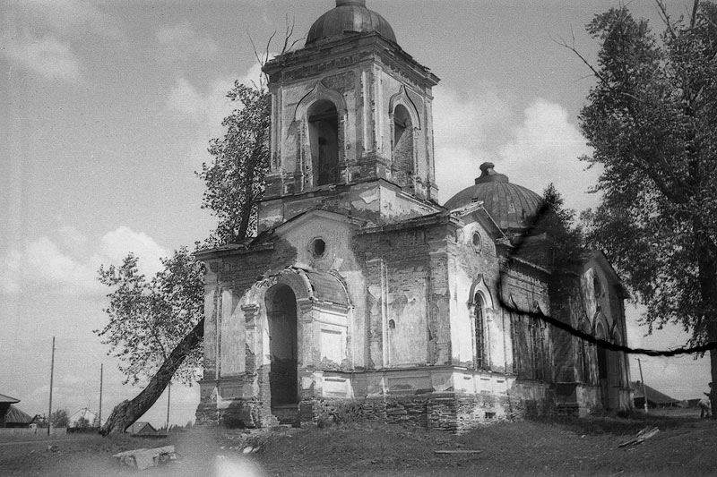Церковь Николая Чудотворца (Архиерейское подворье), Пия (Верхотурский район (ГО Верхотурский), Свердловская область). фасады, 1993г