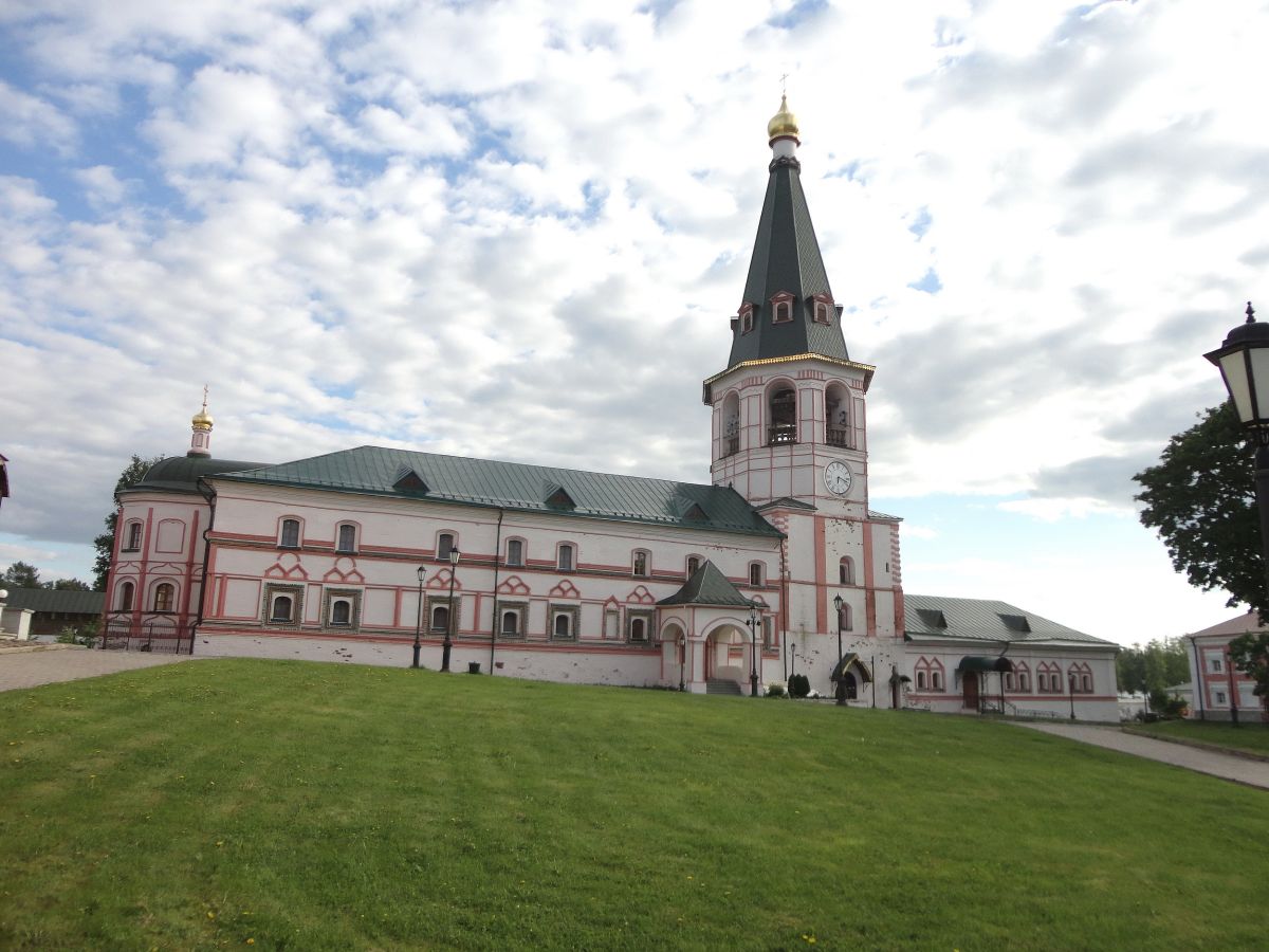 Иверский монастырь. Домовая церковь Успения Пресвятой Богородицы, Валдай (Валдайский район, Новгородская область). фасады