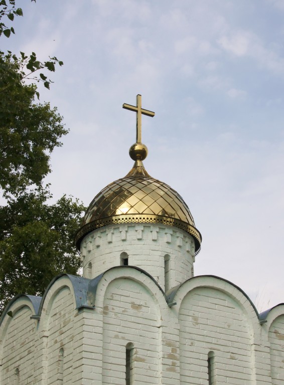 Часовня Бориса и Глеба, Кидекша (Суздальский район, Владимирская область). архитектурные детали, Завершение часовни, вид с юго - востока