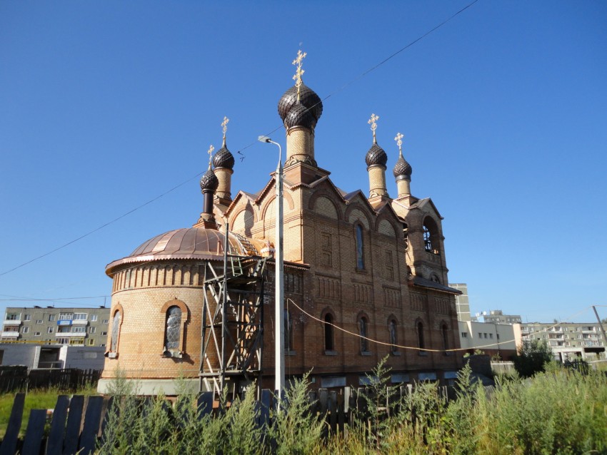 Церковь Вениамина, епископа Романовского, Тутаев (Тутаевский район, Ярославская область). общий вид в ландшафте