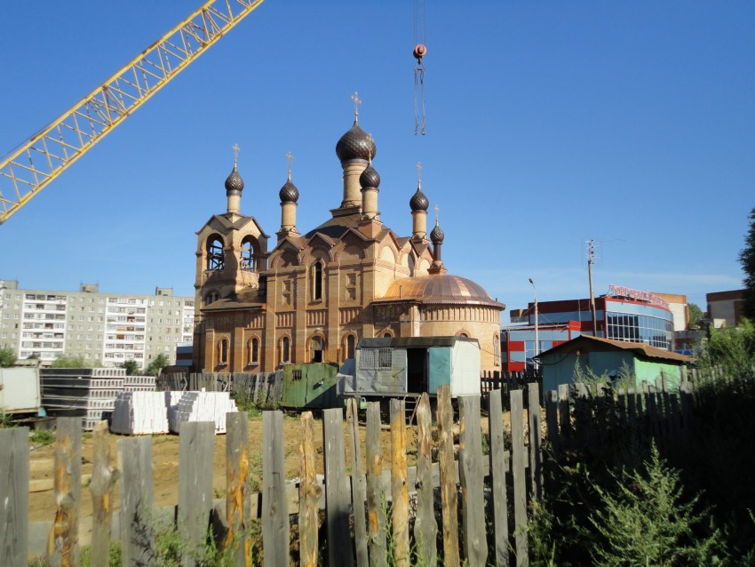 Тутаев. Церковь Вениамина, епископа Романовского. общий вид в ландшафте