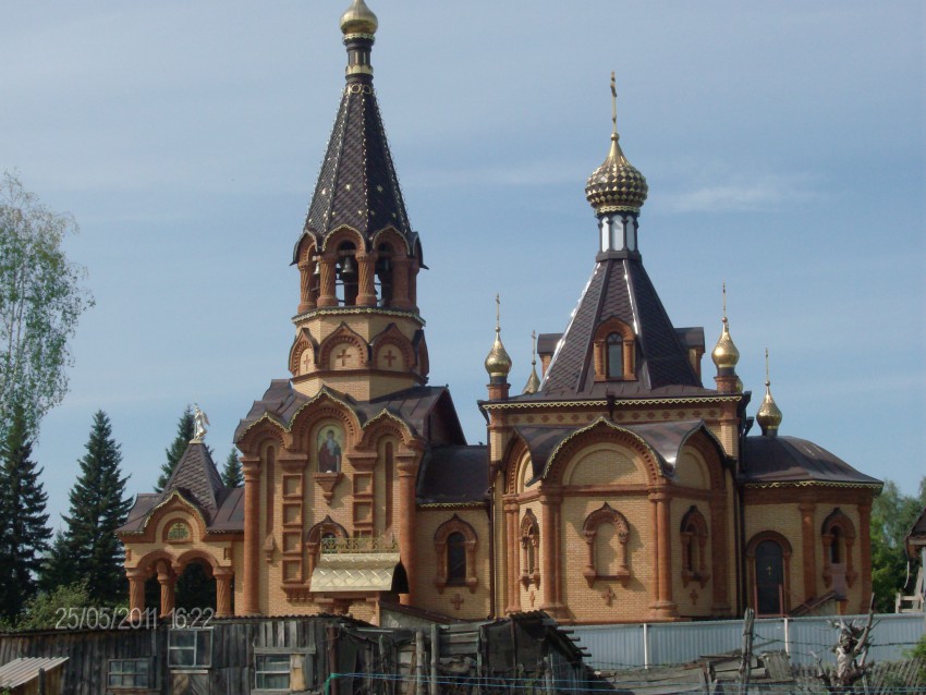 Сростки. Церковь Екатерины Александрийской. общий вид в ландшафте