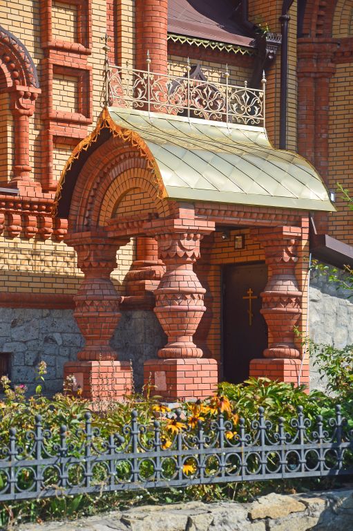 Церковь Екатерины Александрийской, Сростки (Бийский район и г. Бийск, Алтайский край). архитектурные детали
