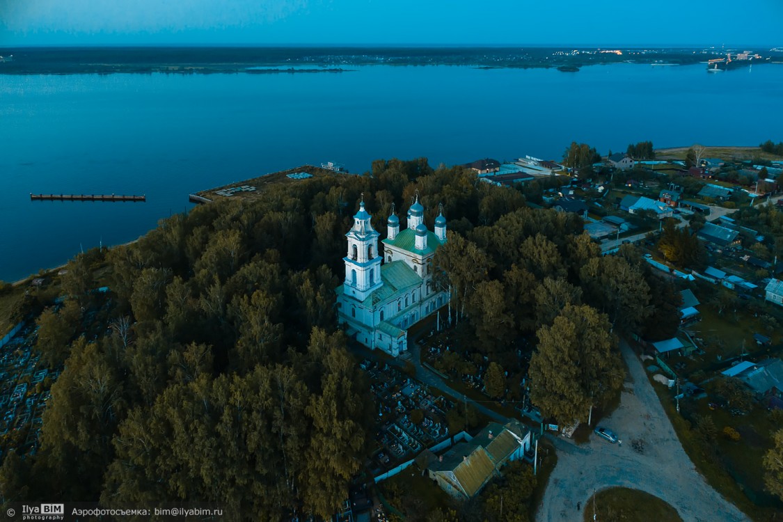 Балобаново. Церковь Успения Пресвятой Богородицы. общий вид в ландшафте