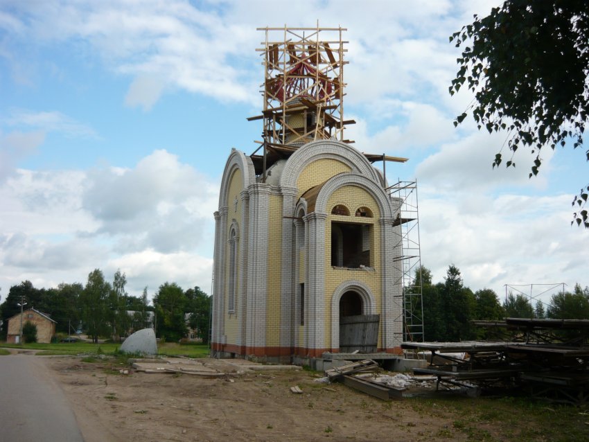 Богородицкое. Церковь Успения Пресвятой Богородицы. фасады, в 12-13 веках здесь был Селищский Богородицкий моностырь