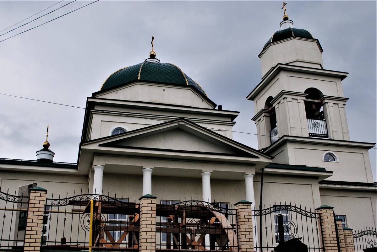Церковь Троицы Живоначальной (новая), Староуткинск (Шалинский район (Шалинский ГО и ГО Староуткинск), Свердловская область). фасады