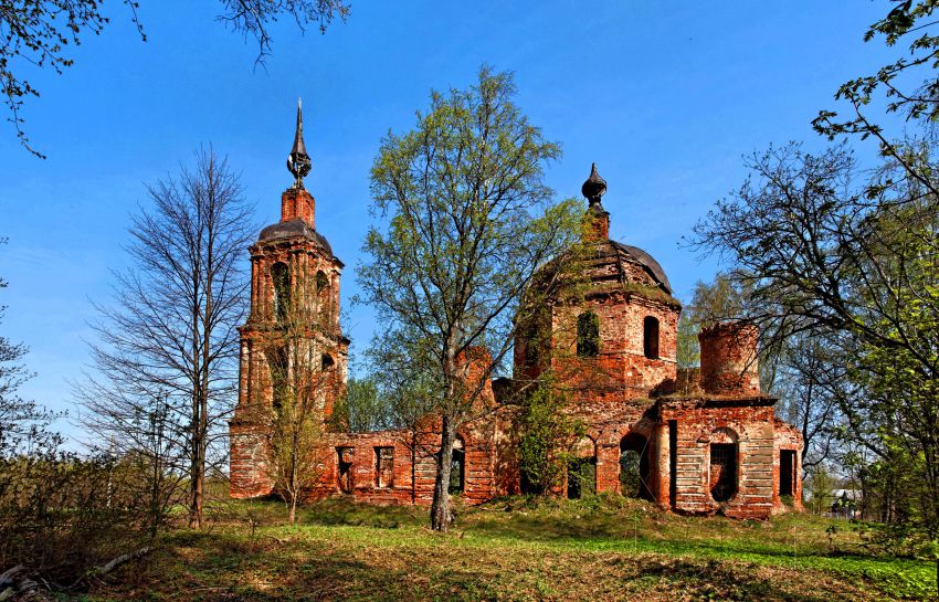 Гора Пневиц. Церковь Рождества Пресвятой Богородицы. фасады