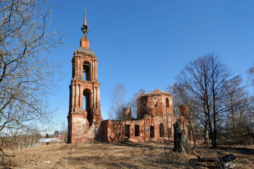 Церковь Рождества Пресвятой Богородицы, Гора Пневиц (Калязинский район, Тверская область). фасады, Вид с юго-запада