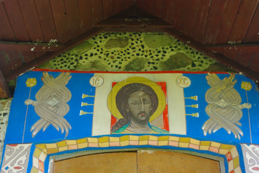 Церковь Покрова Пресвятой Богородицы, Масковская (Аугшдаугавский край, Латвия). интерьер и убранство, Икона над входом.