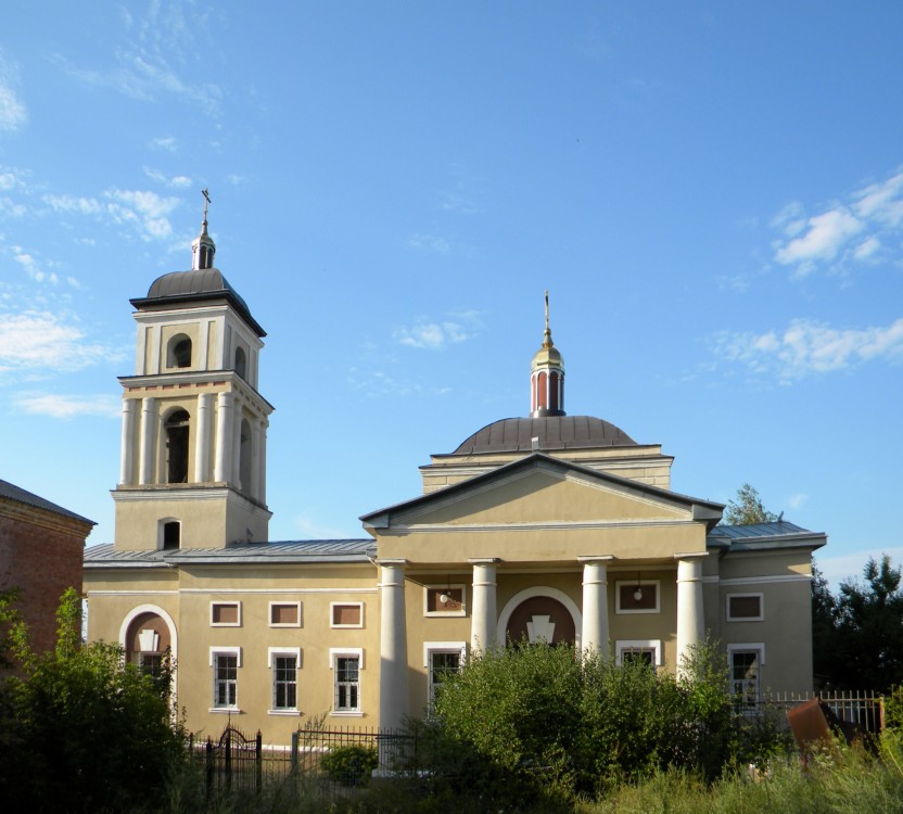 Церковь Михаила Архангела, Белгород (Белгород, город, Белгородская область). общий вид в ландшафте